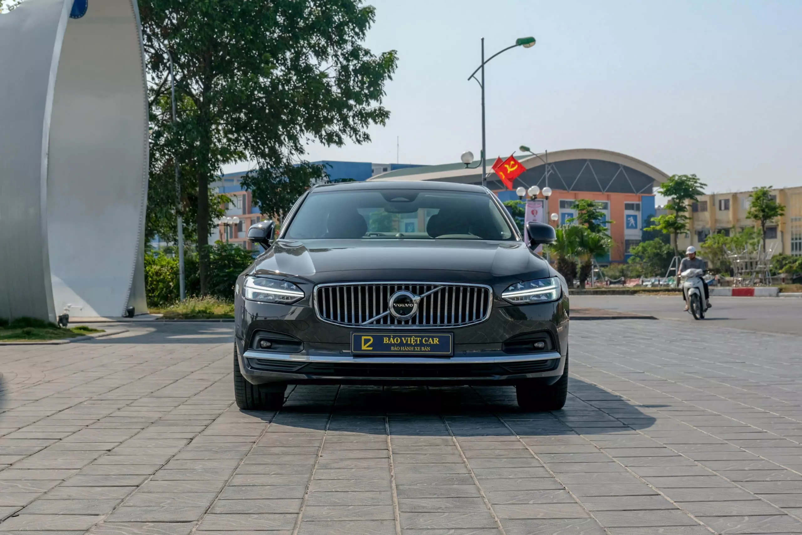 Hãng khác Khác 2023 - Bán nhanh xe Volvo S90 B6 Ultimate phiên bản 2023 màu Xám Platinum Grey - Nội thất nâu Cafe