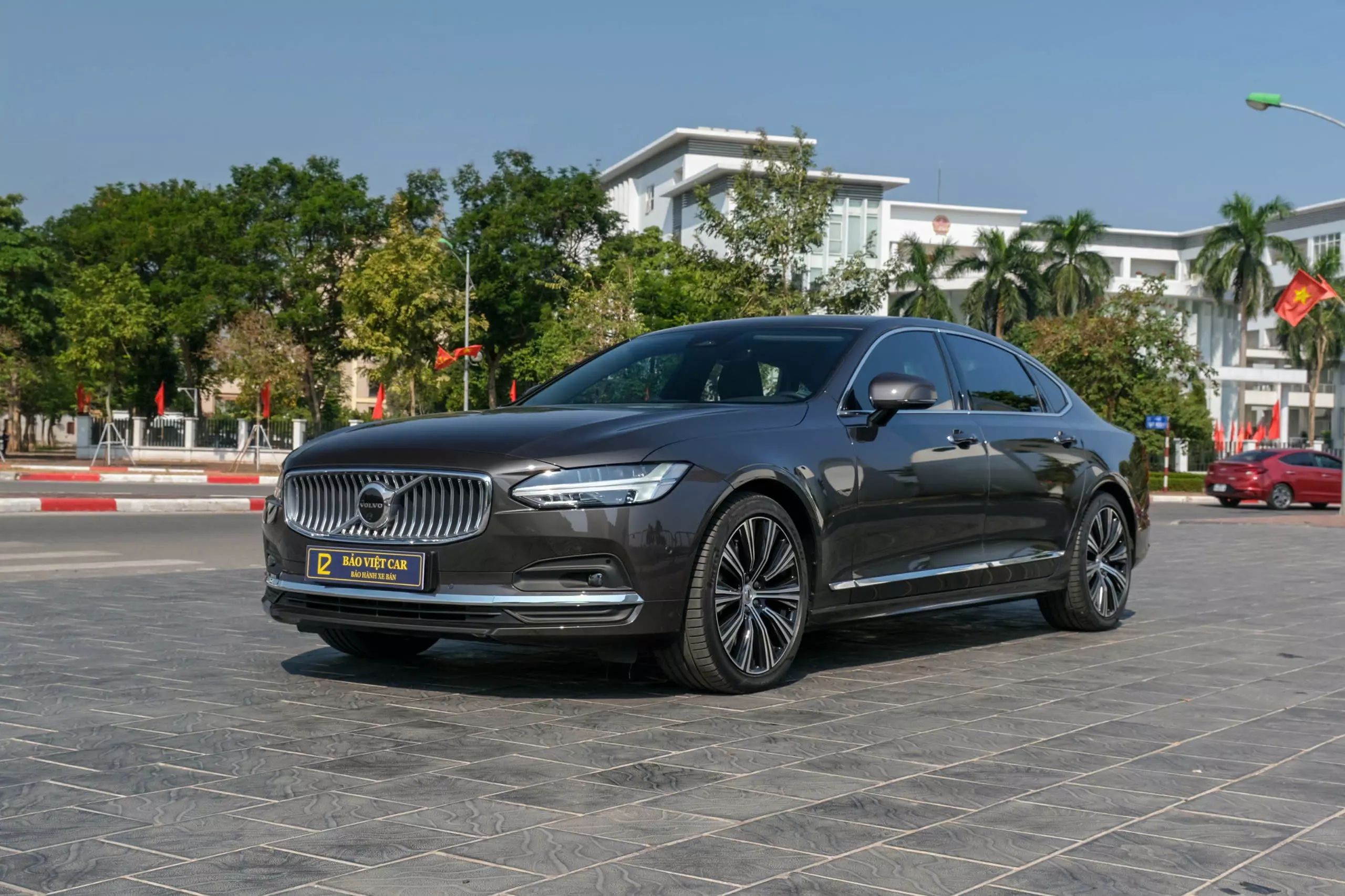 Hãng khác Khác 2023 - Bán nhanh xe Volvo S90 B6 Ultimate phiên bản 2023 màu Xám Platinum Grey - Nội thất nâu Cafe