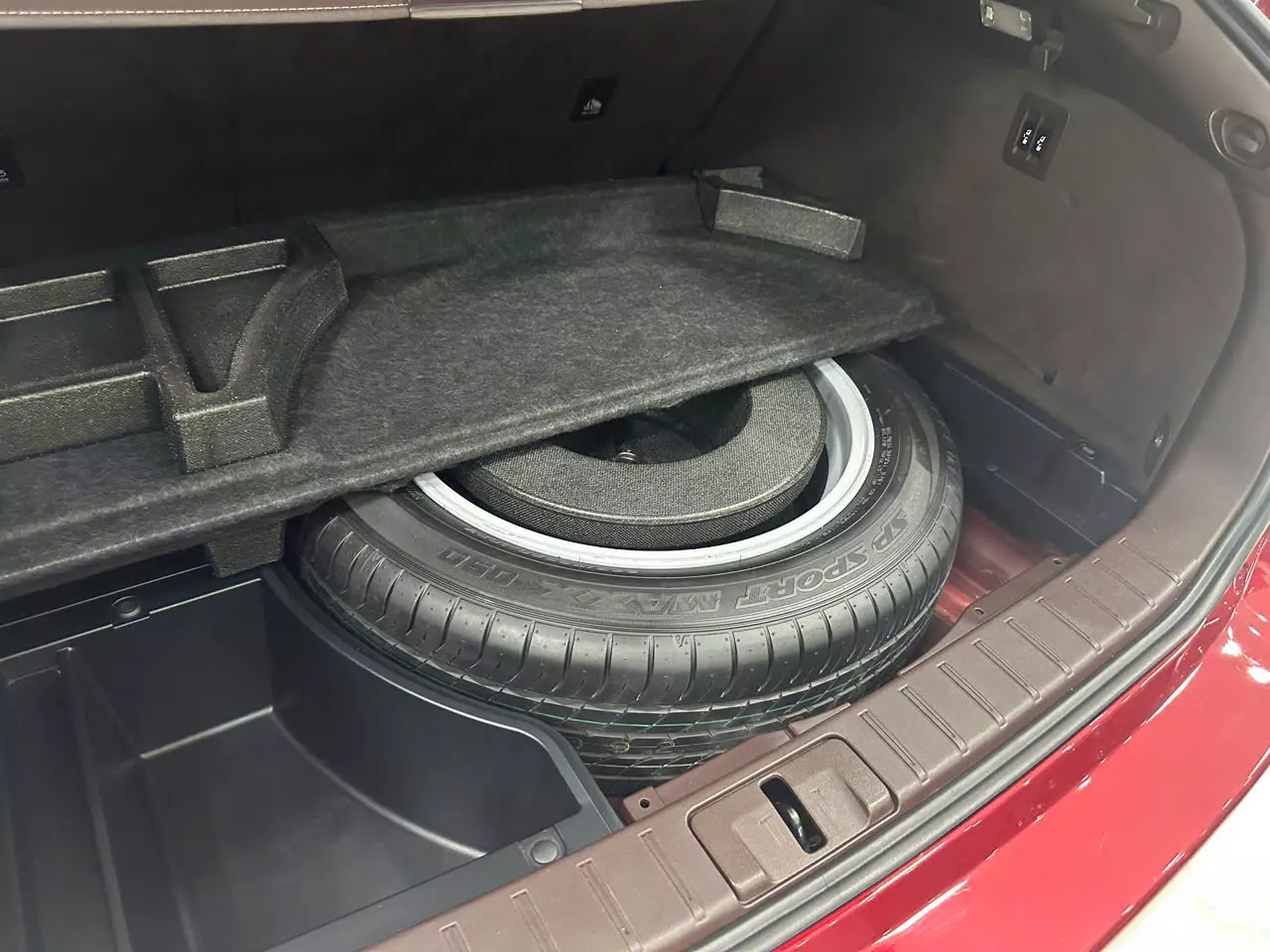 Lexus RX 200 2016 - Bán Lexus RX200t sản xuất năm 2016 đăng ký 2017 một chủ từ đầu màu đỏ nội thất nâu