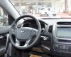 Kia Sorento GAT 2WD 2016 - Kia New Sorento số tự động giá 838tr, sẵn xe, hỗ trợ vay đến 80% giá trị xe. Tặng kèm nhiều phụ kiện hữu ích