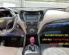 Hyundai Santa Fe 2WD 2016 - Cần bán Hyundai Santa Fe 2WD năm 2017, màu trắng, xe nhập