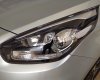 Kia Rondo 2.0 AT 2016 - Bán xe 7 chỗ Kia Rondo màu bạc tại Đồng Nai. Giá 664tr cùng nhiều ưu đãi khác, ngân hàng hỗ trợ vay đến 80%
