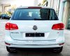 Volkswagen Touareg 2014 - Bán Volkswagen Touareg đời 2014, màu trắng, nhập khẩu, hỗ trợ vay 80%. LH: 0931416628 để xem xe