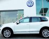 Volkswagen Touareg 2014 - Bán Volkswagen Touareg đời 2014, màu trắng, nhập khẩu, hỗ trợ vay 80%. LH: 0931416628 để xem xe