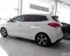 Kia Rondo GAT 2017 - Bán xe Kia Rondo GAT đời 2017, màu trắng, 665tr