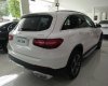 Mercedes-Benz GLC 250 4 Matic 2017 - Bán Mercedes GLC250 4 Matic đời 2017, màu trắng, nội thất nâu, xe giao ngay