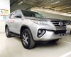Toyota Fortuner G 2017 - Bán Toyota Fortuner G 2017, màu bạc, giao xe ngay
