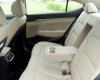 Hyundai Elantra 2017 - Cần bán xe Hyundai Elantra đời 2017, màu trắng, giá 575tr