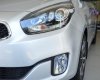 Kia Rondo 2.0 GAT Premium 2016 - Kia Rondo 2.0 GAT đời 2017, khuyến mãi lớn, giá chỉ còn 689 triệu đồng