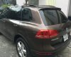 Volkswagen Touareg 2013 - Cần bán xe Volkswagen Touareg sản xuất 2013, màu nâu