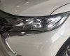 Mitsubishi Pajero 4x2AT 2017 - Cần bán xe Mitsubishi Pajero 4x2AT đời 2017, màu trắng, xe nhập