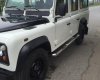 LandRover Defender 110 2003 - Bán LandRover Defender 110 sản xuất 2003, màu trắng, xe nhập, 780tr