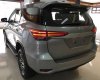 Toyota Fortuner 2017 - Bán xe Toyota Fortuner năm 2017, màu bạc, giá tốt