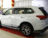 Mitsubishi Outlander 2016 - Cần bán Mitsubishi Outlander đời 2016, màu trắng, xe nhập