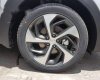 Hyundai Tucson 2017 - Cần bán Hyundai Tucson đời 2017, màu trắng, giá tốt