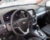 Chevrolet Captiva Revv LTZ 2.4 AT 2017 - Bán ô tô Chevrolet Captiva Revv LTZ 2.4 AT đời 2017, màu trắng, giá 879tr
