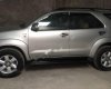 Toyota Fortuner 2.5G 2011 - Bán Toyota Fortuner 2.5G đời 2011, màu bạc số sàn giá cạnh tranh