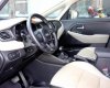 Kia Rondo GAT 2016 - Bán xe Kia Rondo GAT sản xuất 2016, màu trắng số tự động, 595tr