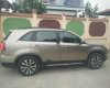 Kia Sorento DMT 2015 - Cần bán gấp Kia Sorento DMT đời 2015 xe gia đình, giá chỉ 720 triệu