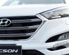 Hyundai Tucson 2.0 2018 - Bán xe Hyundai Tucson Tubo đời 2018, màu trắng 0961.637.288