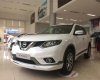 Nissan X trail 2.0 SL 2017 - Bán xe Nissan X-Trail 2.0 SL trắng Ngọc Trinh, giá siêu tốt, gọi ngay: 098.590.4400