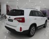 Kia Sorento GAT 2017 - Bán Kia Sorento đời 2017, màu trắng, 789 triệu chỉ cần đưa trước 242tr là có xe