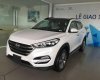 Hyundai Tucson 2.0AT 2017 - Bán Hyundai Tucson 2.0AT đời 2017, màu trắng
