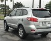 Hyundai Santa Fe AT 2009 - Cần bán gấp Hyundai Santa Fe AT đời 2009, màu bạc giá cạnh tranh