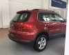 Volkswagen Tiguan 2017 - Bán Volkswagen Tiguan đời 2017, màu đỏ, xe nhập khẩu nguyên chiếc giao ngay - LH 0965.156.561