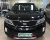 Kia Sorento 2017 - Cần bán Kia Sorento sản xuất 2017, màu đen như mới, giá 900tr