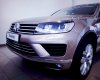 Volkswagen Touareg 2016 - Cần bán Volkswagen Touareg 2016, màu kem (be), xe nhập