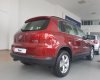 Volkswagen Tiguan 2017 - Bán xe Volkswagen Tiguan năm 2017, màu đỏ, nhập khẩu nguyên chiếc VW Phạm Văn Đồng