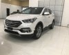 Hyundai Santa Fe 2.2AT 4WD 2018 - Cần bán Hyundai Santa Fe 2.2AT 4WD năm 2018, màu trắng