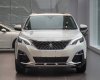 Peugeot 5008 2018 - Peugeot Tây Ninh bán xe Peugeot 5008 dòng xe 7 chỗ gầm cao màu trắng đời 2018 mới 100%