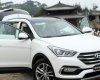 Hyundai Santa Fe 2018 - Bán Hyundai Santa Fe màu cát không lợi nhuận chỉ 300tr, trả góp vay 80%