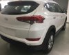 Hyundai Tucson 2018 - Cần bán xe Hyundai Tucson sản xuất năm 2018, màu trắng