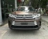 Toyota Highlander LE  2018 - Bán xe Toyota Highlander 2018, màu nâu, xe nhập