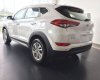 Hyundai Tucson 2018 - Cần bán xe Hyundai Tucson sản xuất năm 2018, màu trắng