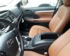 Toyota Highlander 2016 - Cần bán xe Toyota Highlander sản xuất năm 2016, màu nâu, xe nhập