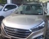 Hyundai Tucson 2017 - Cần bán lại xe Hyundai Tucson năm 2017, màu bạc, giá tốt