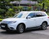 Mitsubishi Outlander 2.0 2018 - Cần bán Mitsubishi Outlander mới - năm 2018, giá 808 triệu