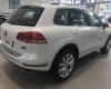 Volkswagen Touareg 3.6 V6 2018 - Cần bán lại xe Volkswagen Touareg 3.6 V6 năm 2018, màu trắng, nhập khẩu nguyên chiếc số tự động