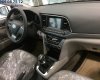 Hyundai Elantra 2018 - Elantra 2.0 số tự động, màu bạc, hỗ trợ toàn bộ thủ tục, xe có sẵn giao ngay