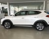 Hyundai Tucson 2.0 2018 - Hyundai Tucson 2018, có sẵn đủ màu giao ngay. Hỗ trợ vay 85% giá trị xe, hotline: 0935.90.41.41 - 0948.94.55.99