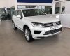 Volkswagen Touareg 3.6L V6 FSI 2018 - Bán xe Volkswagen Touareg 3.6L V6 FSI, màu trắng, xe nhập mới chính hãng, hỗ trợ trả góp. LH hotline: 0933 365 188