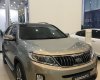 Kia Sorento GATH 2018 - Cần bán Kia Sorento GATH sản xuất 2018, màu vàng, mới 100%