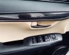 Lexus NX 300 2018 - Bán Lexu Nx300 năm 2017, siêu lướt mới đi 10.000km sản xuất 2018 màu trắng, nhập khẩu nguyên chiếc, bao kiểm tra hãng