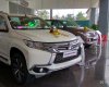 Mitsubishi Pajero Sport 2018 - Bán xe gầm cao Mitsubishi Pajero máy dầu giá tốt, xe màu trắng có sẵn giao ngay ở Quảng Bình