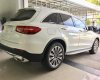 Mercedes-Benz GLC-Class GLC250 2018 - Cần bán Mercedes GLC250 đời 2018, màu trắng, giao xe toàn quốc