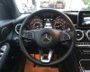 Mercedes-Benz GLC-Class GLC200 2018 - Cần bán xe Mercedes GLC200 sản xuất 2018, màu xanh nội thất đen giao ngay